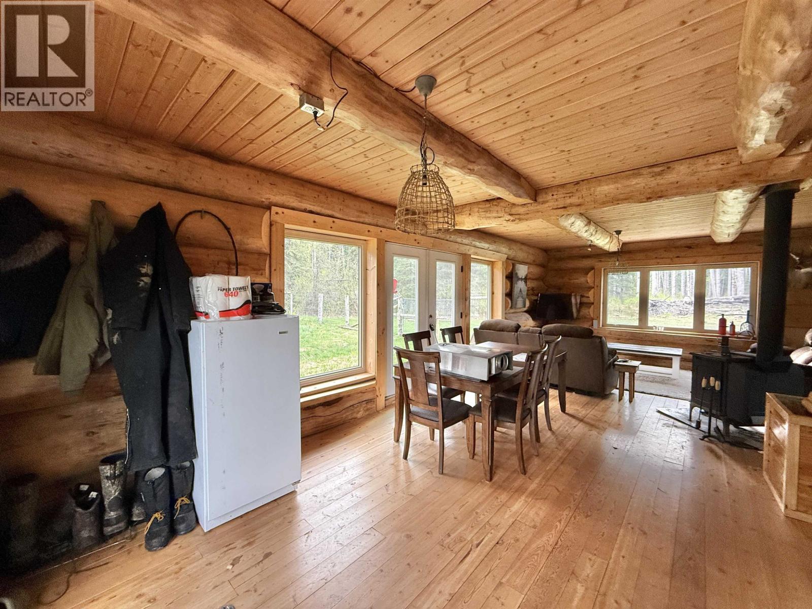 DL12435 BOWRON LAKE ROAD - 19