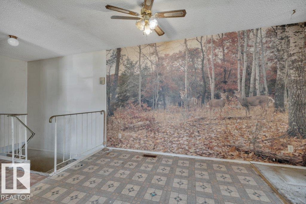 8753 152 ST NW - 13