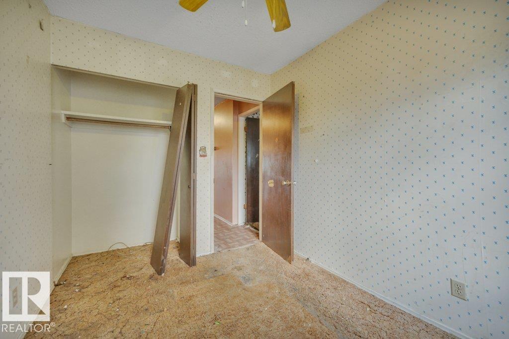 8753 152 ST NW - 20