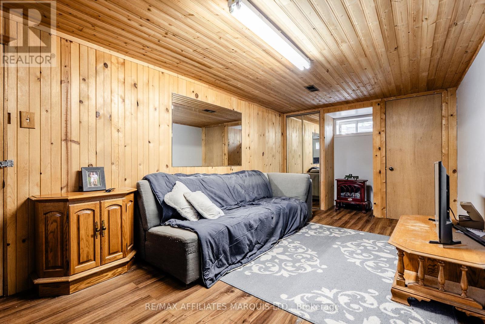 6571 TREE HAVEN ROAD - 32