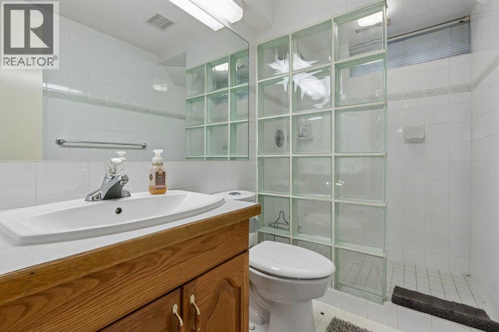 6751 34 Avenue NE - 26