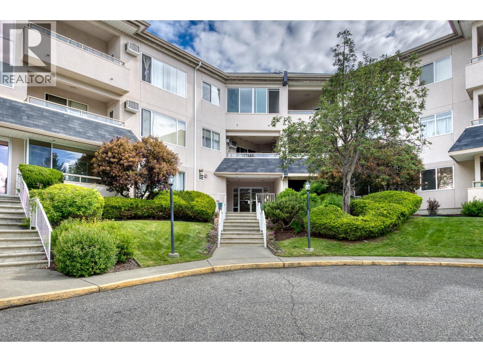 #315 255 Aurora Crescent - 1