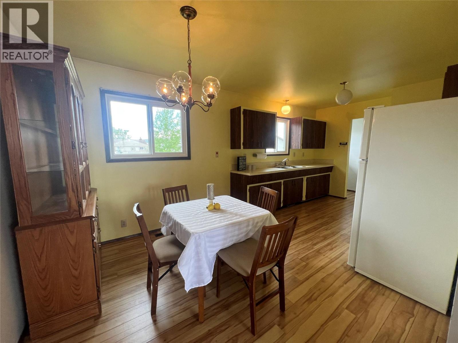 1029 118 Avenue - 7