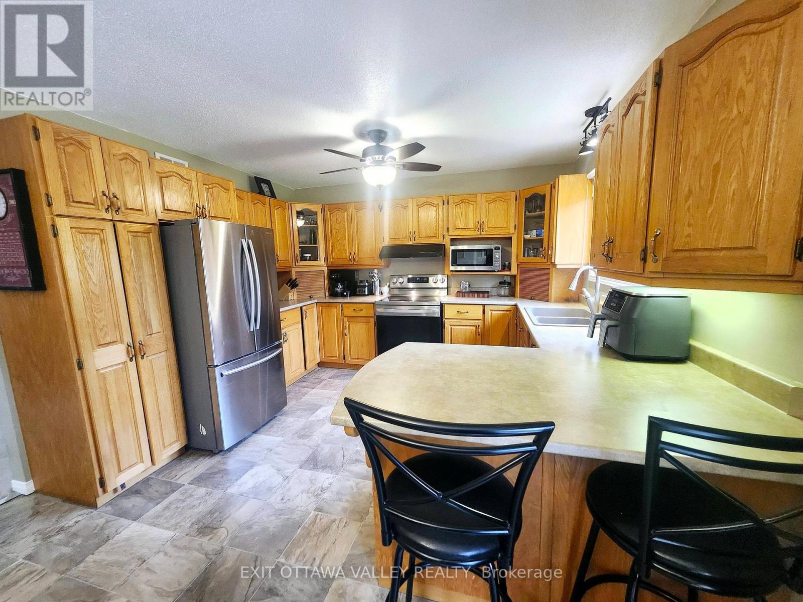 2943 B LINE ROAD - 10