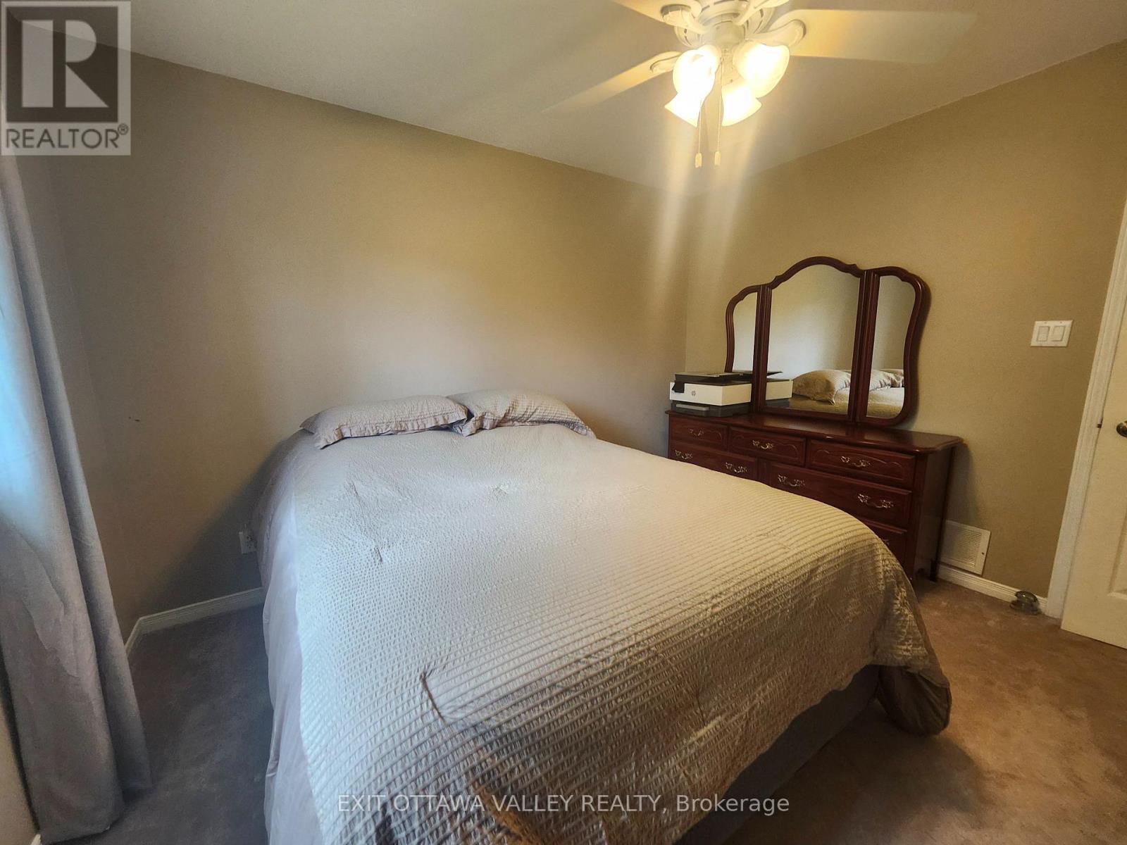 2943 B LINE ROAD - 21