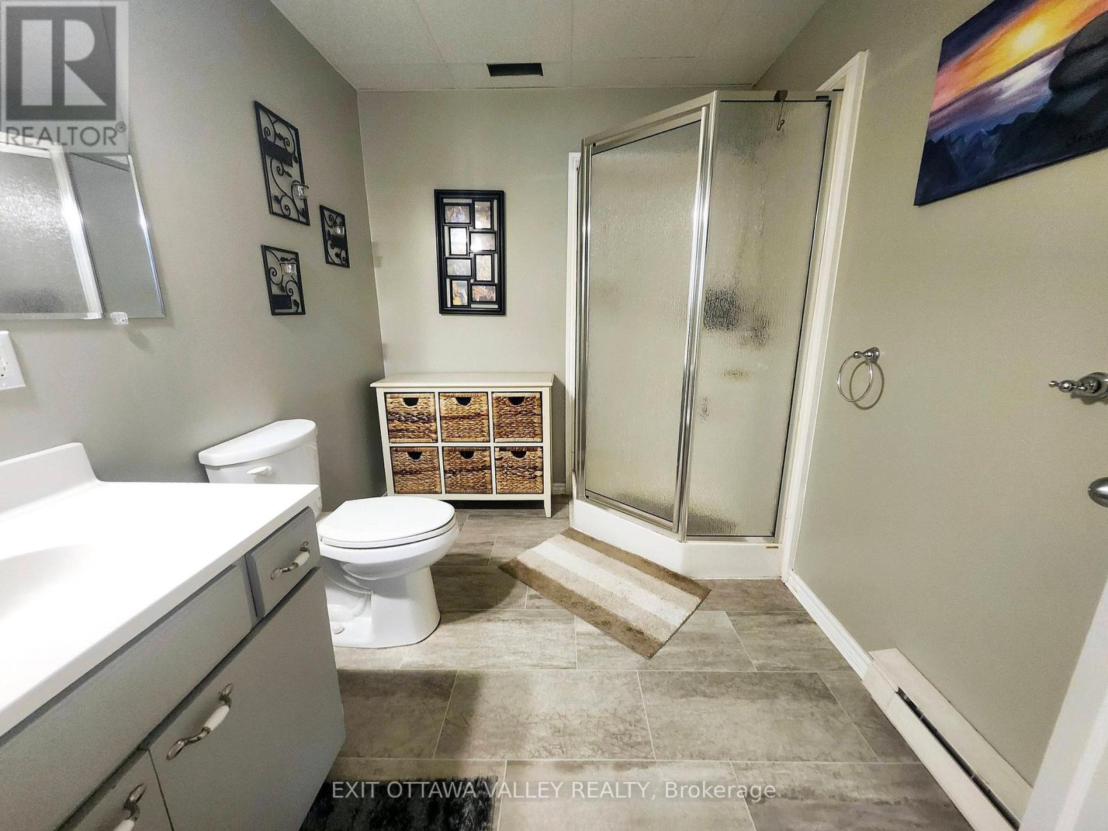 2943 B LINE ROAD - 27