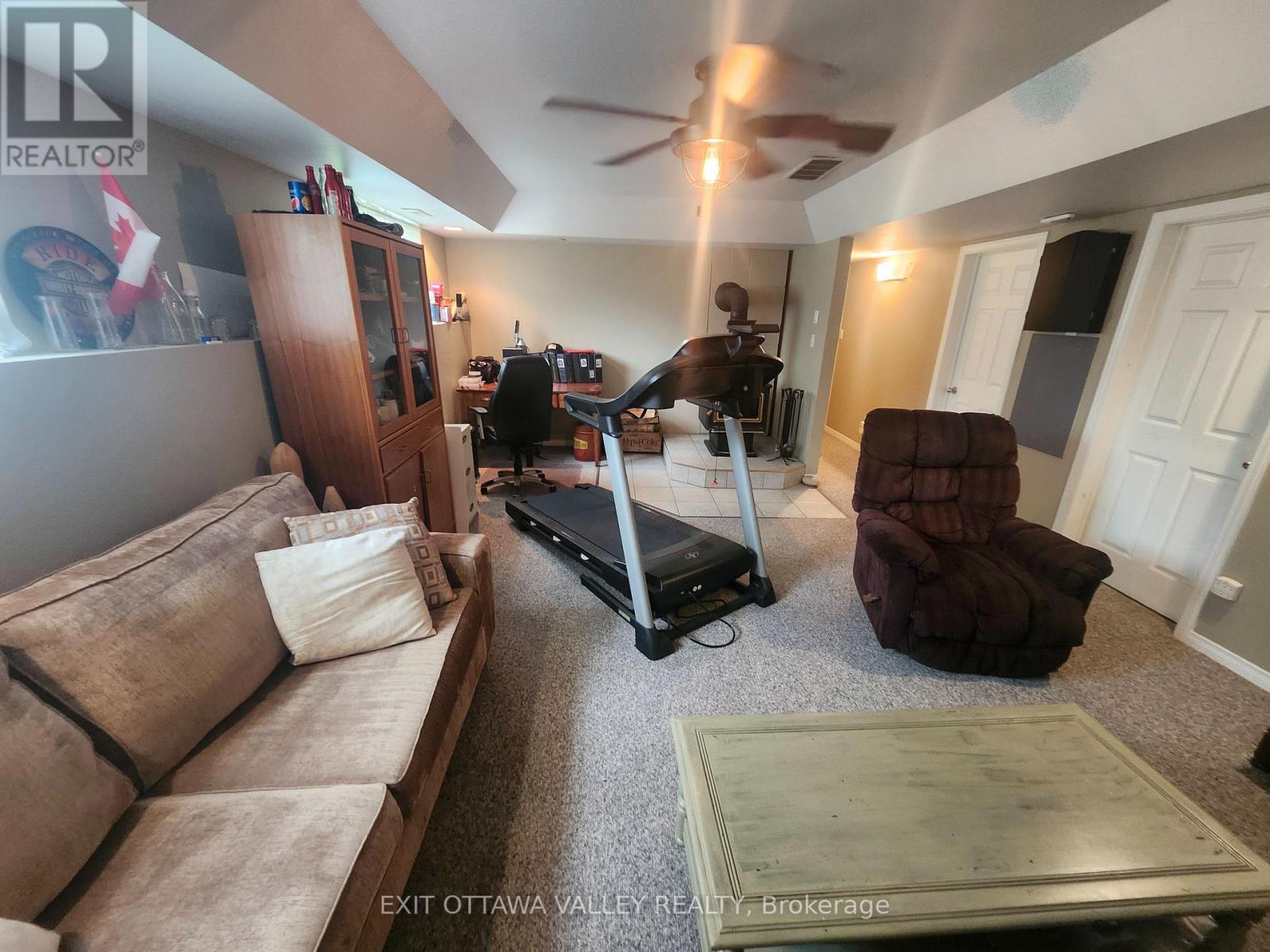 2943 B LINE ROAD - 33