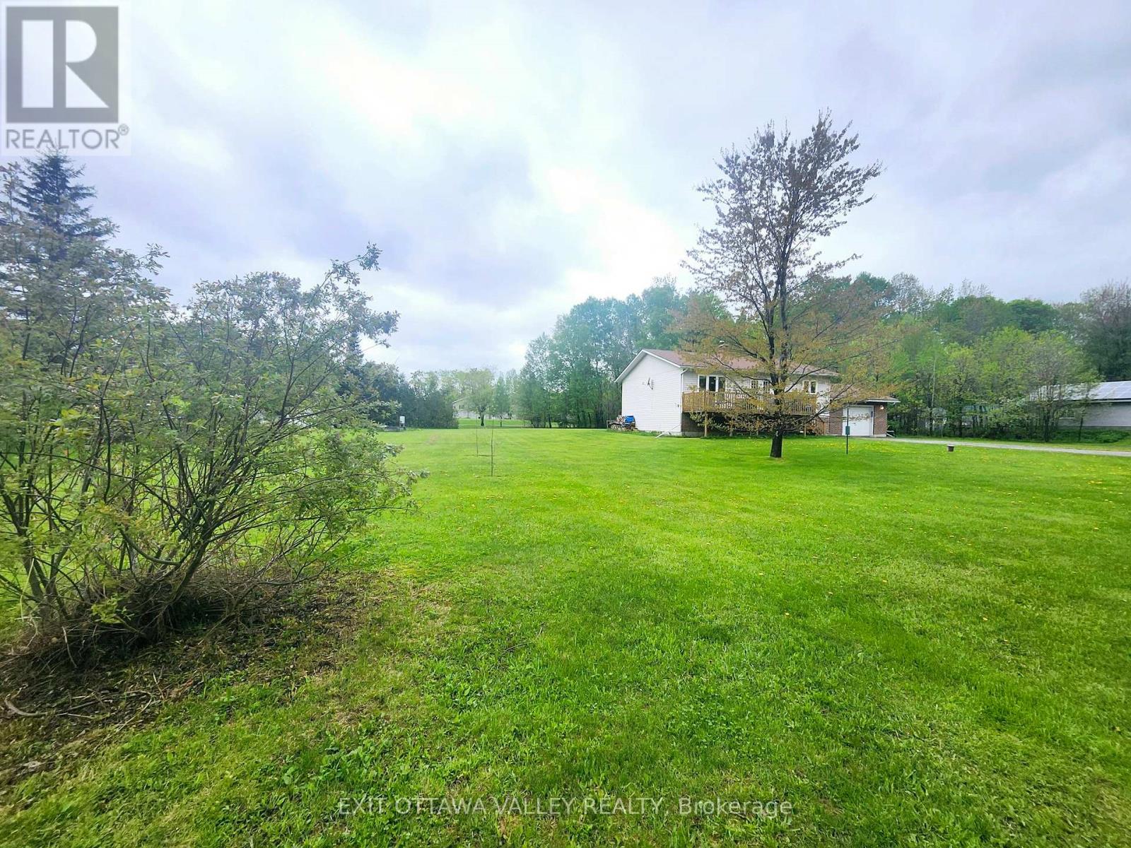 2943 B LINE ROAD - 34