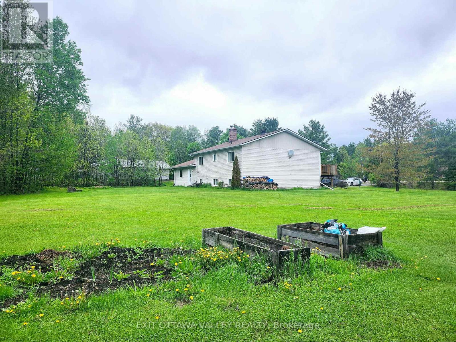 2943 B LINE ROAD - 36