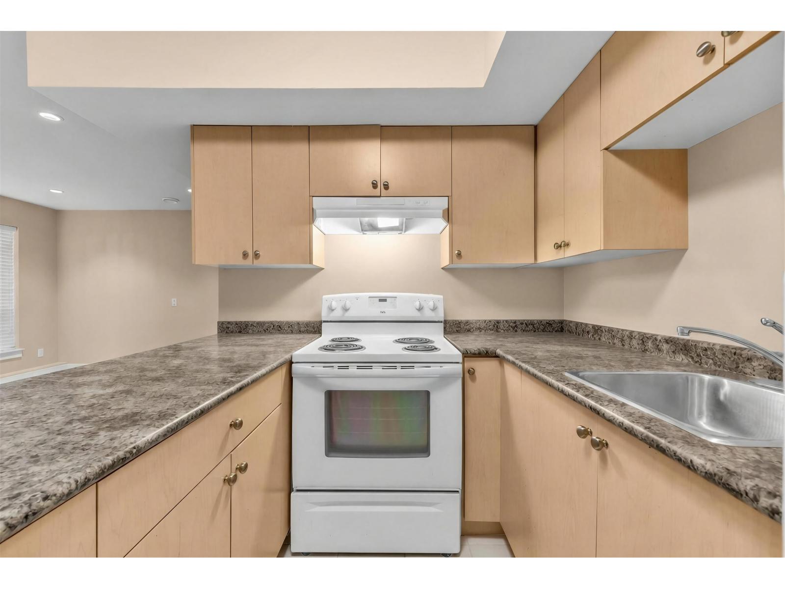 16238 25 AVENUE, Surrey