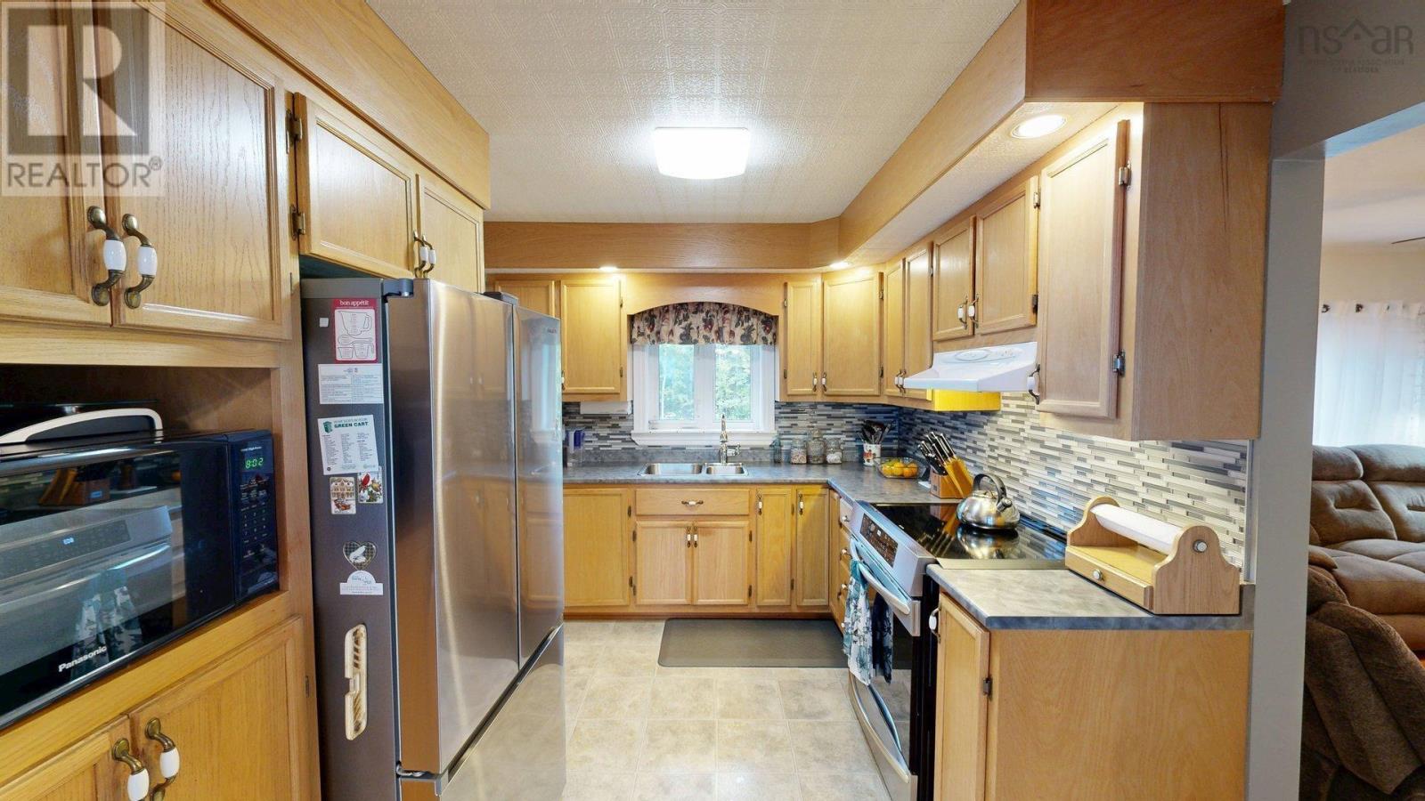 3095 MacLeod Avenue - 31