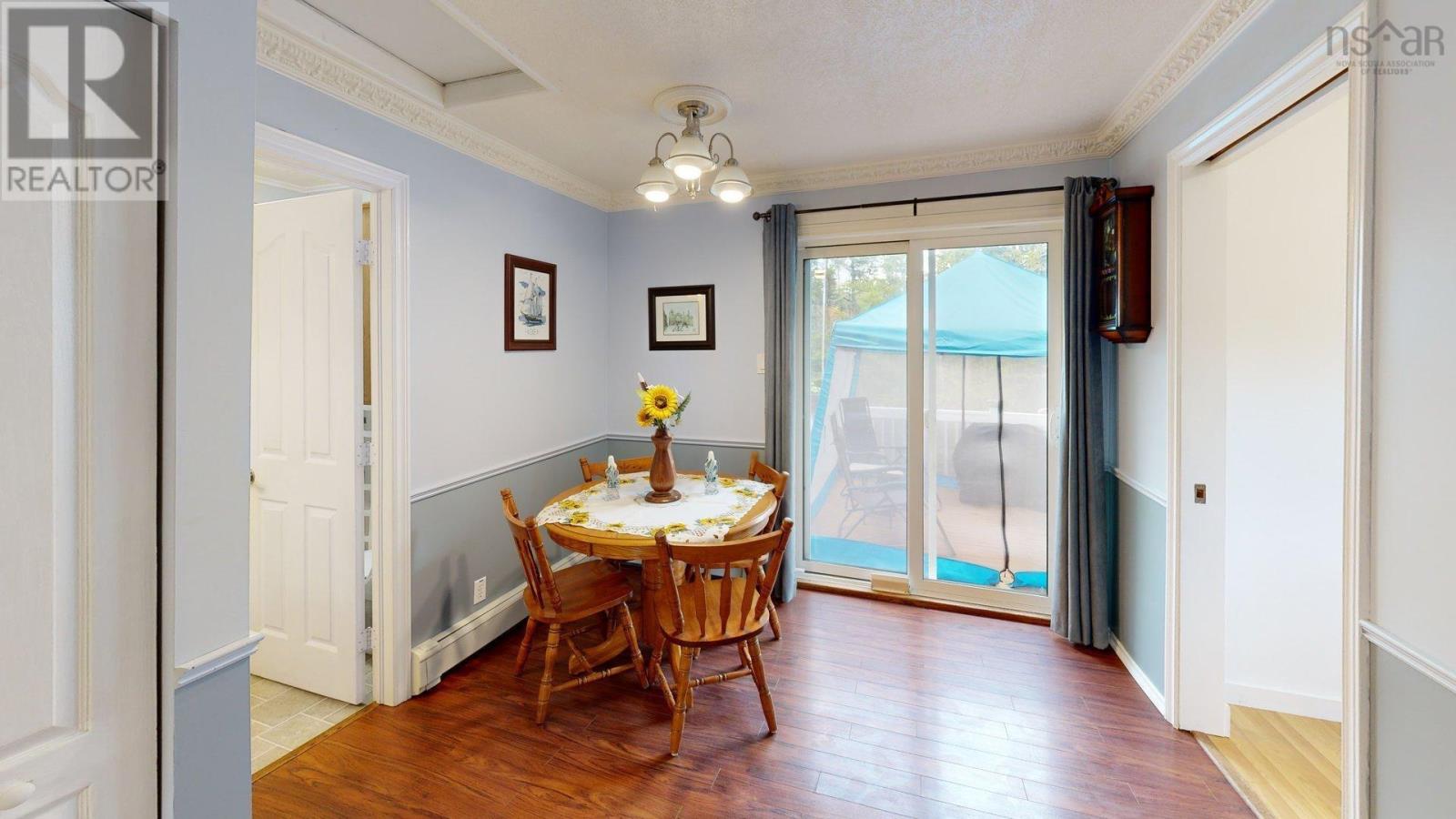 3095 MacLeod Avenue - 40
