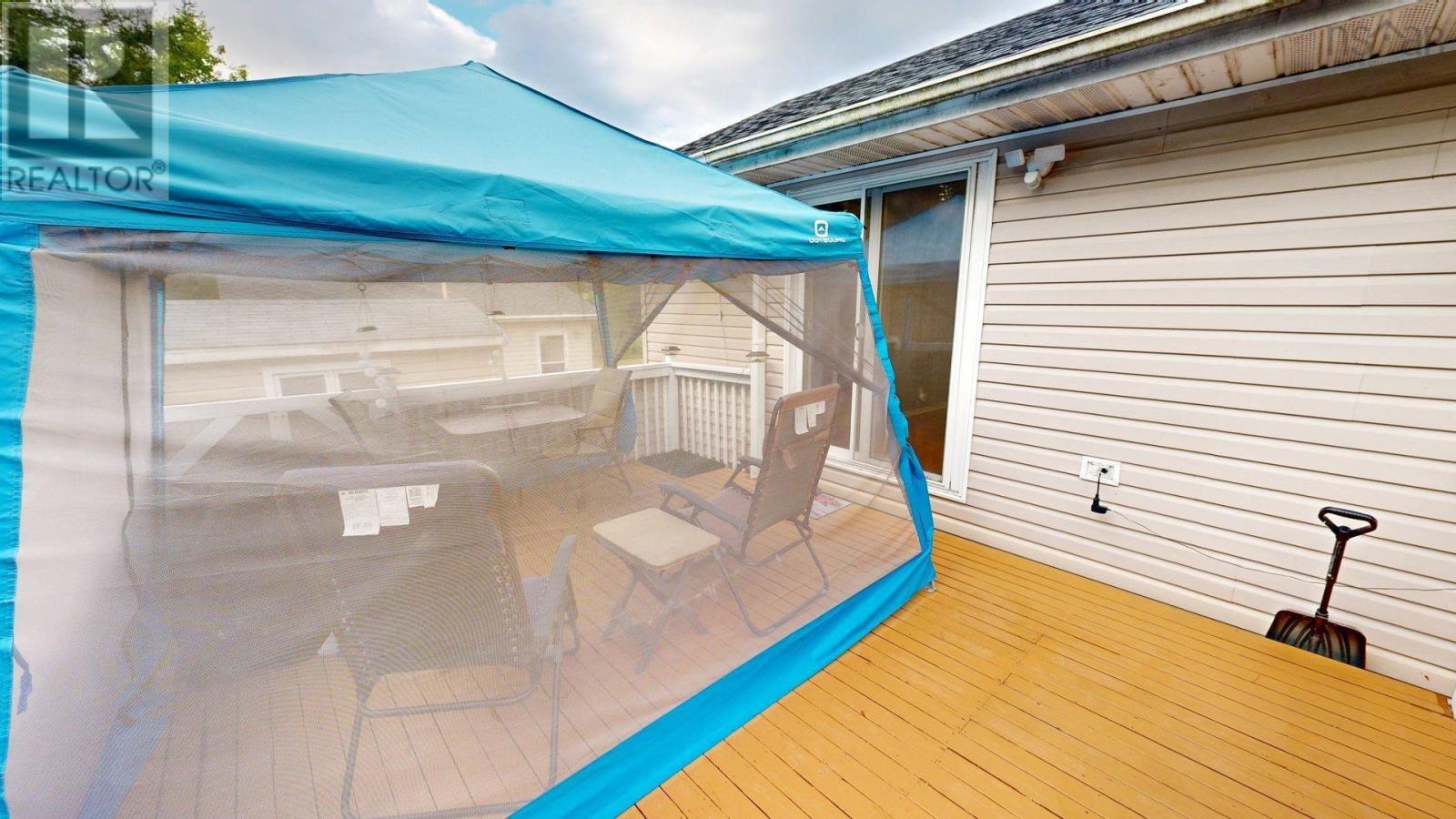 3095 MacLeod Avenue - 48