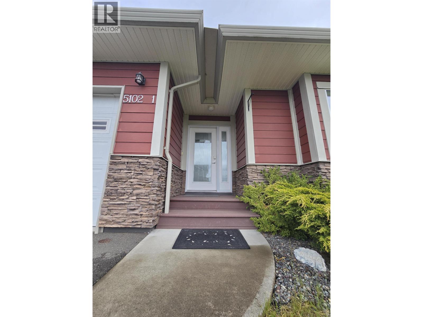 #1 5102 JOLLIFFE AVENUE - 4