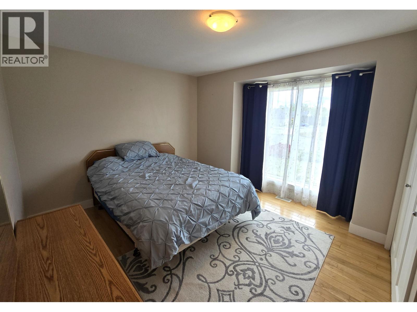 1 5102 JOLLIFFE AVENUE, Terrace