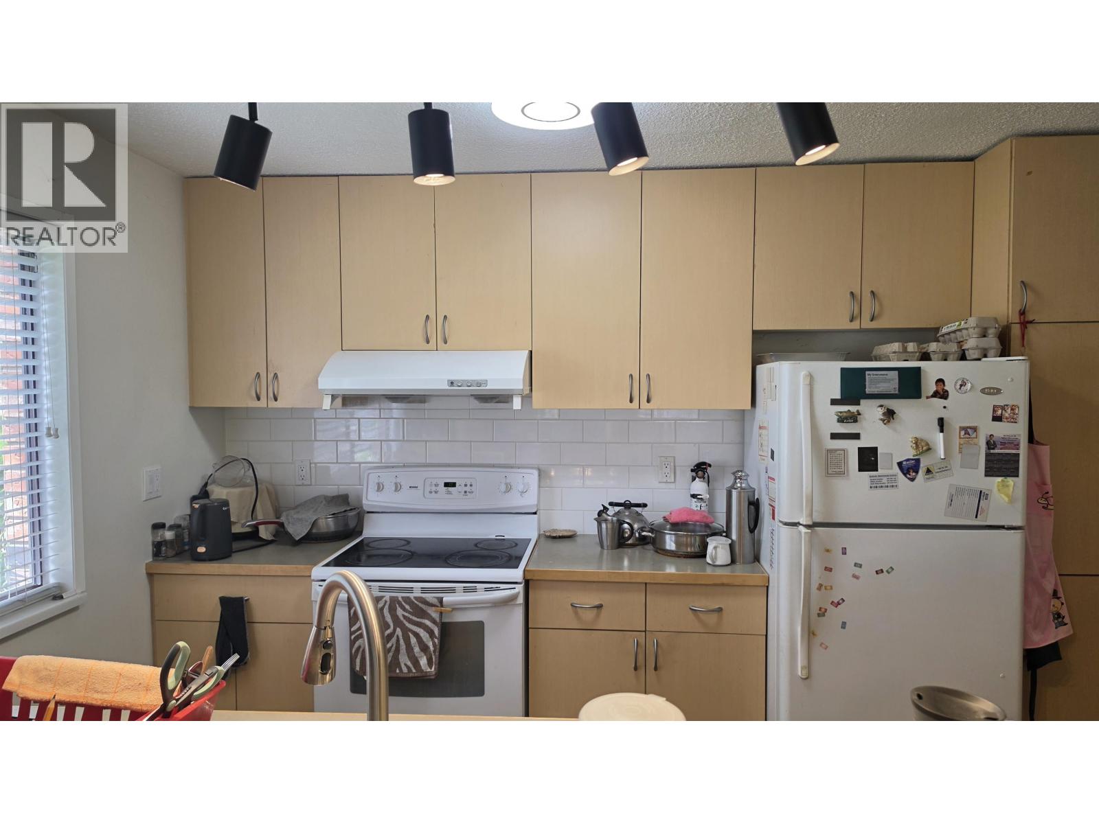 4015 GEORGIA STREET, Burnaby