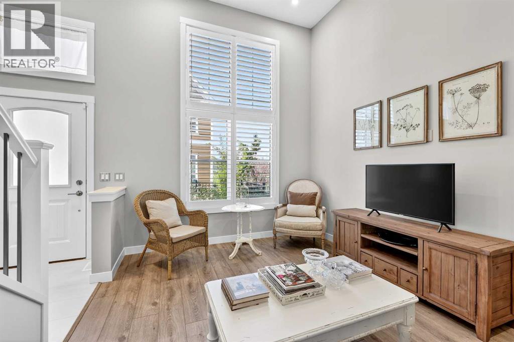 814 Cranbrook Walk SE - 8