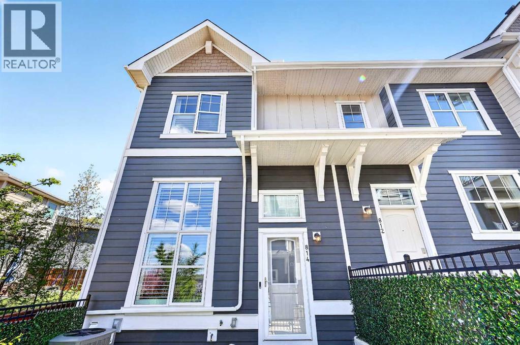 814 Cranbrook Walk SE - Image 2