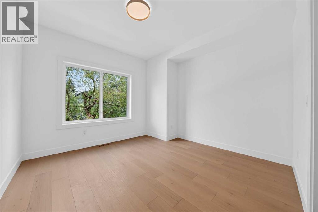602 25 Avenue NE - 34