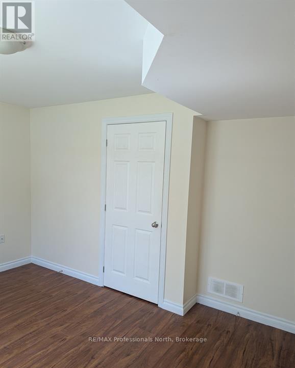 103 ST LAWRENCE STREET W - 26