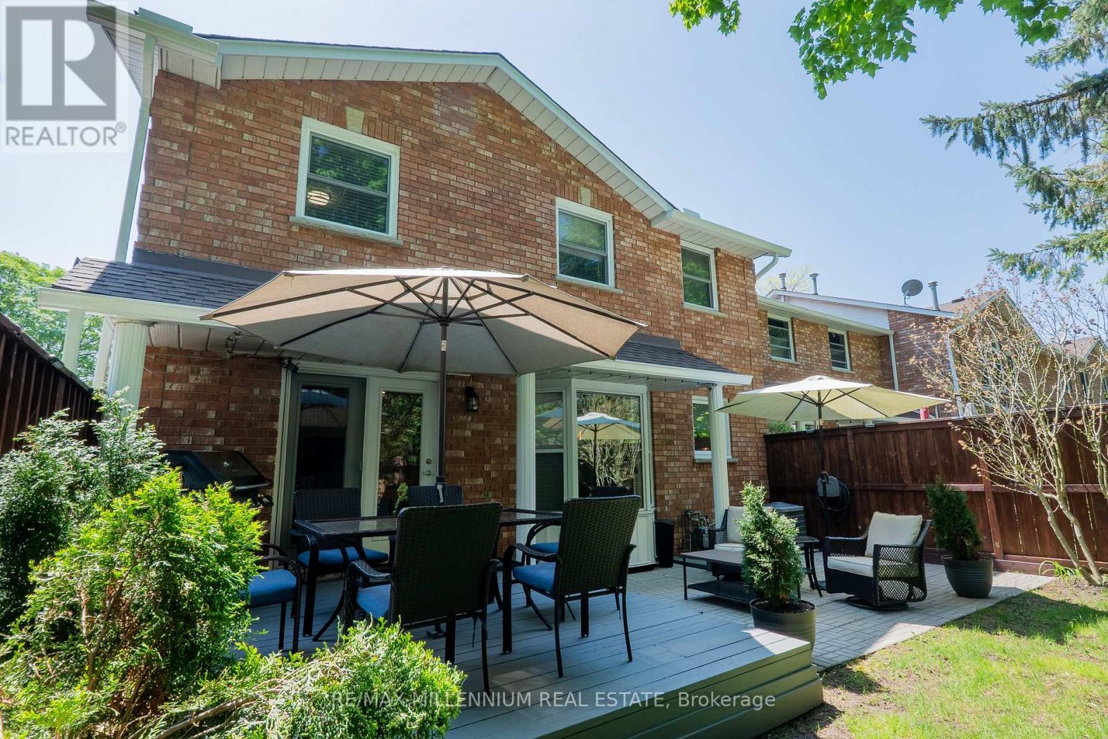 #11 230 MEADOWBROOK DRIVE - 36