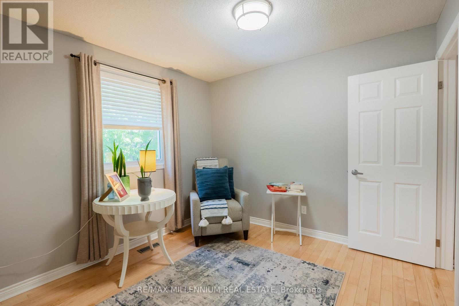 #11 230 MEADOWBROOK DRIVE - 38