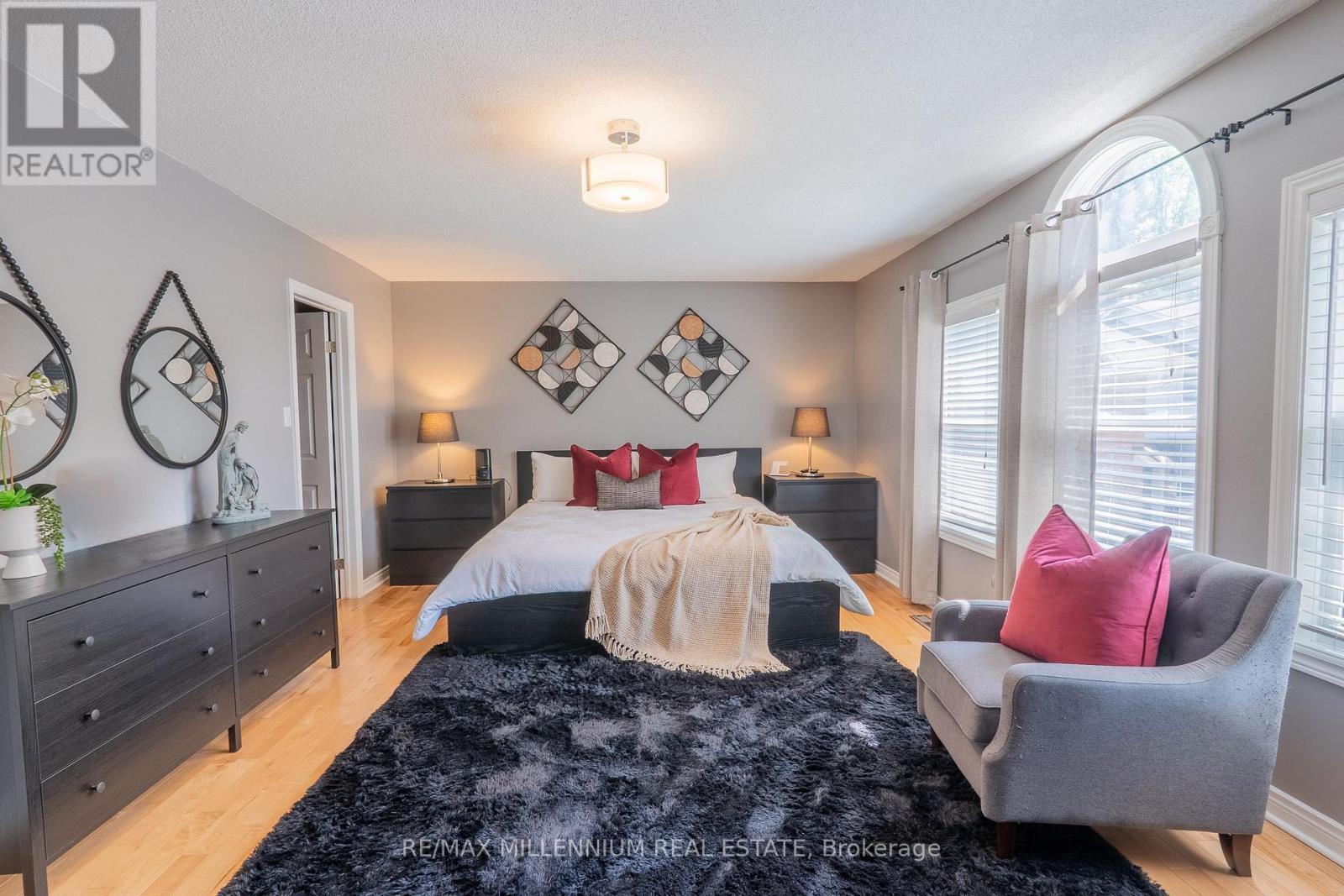 #11 230 MEADOWBROOK DRIVE - 47