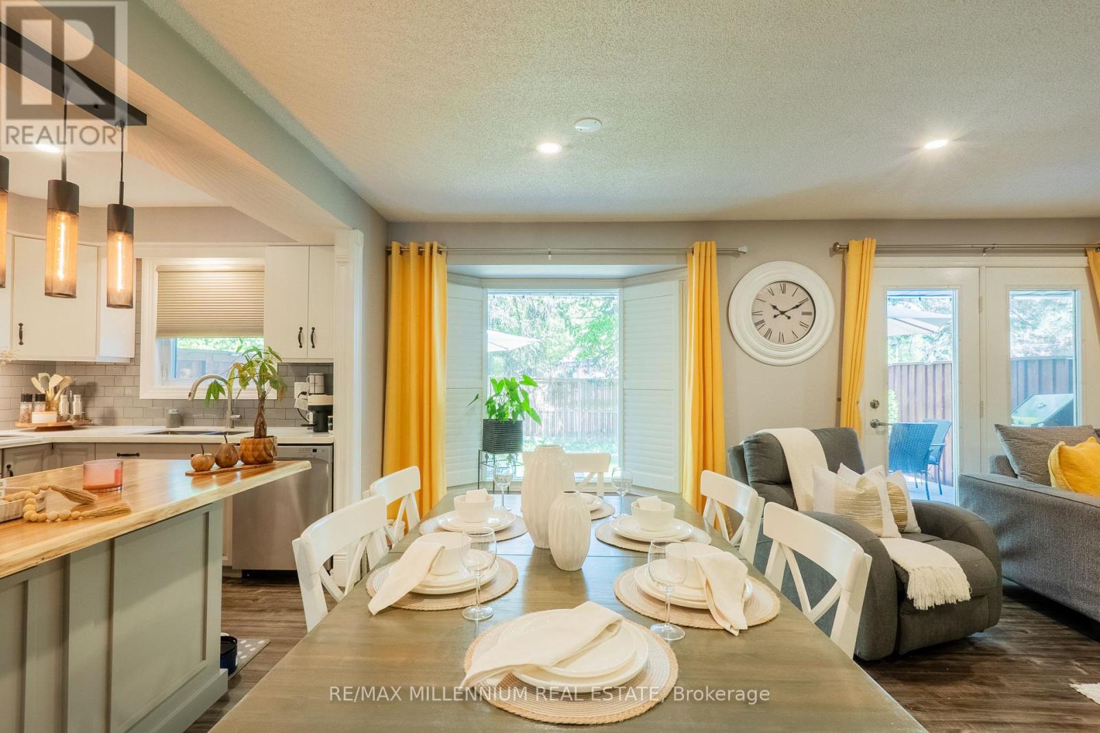 #11 230 MEADOWBROOK DRIVE - 49