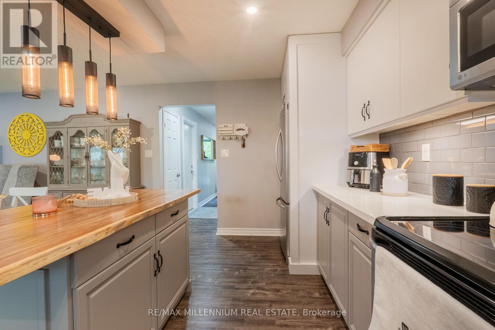 #11 230 MEADOWBROOK DRIVE - 50