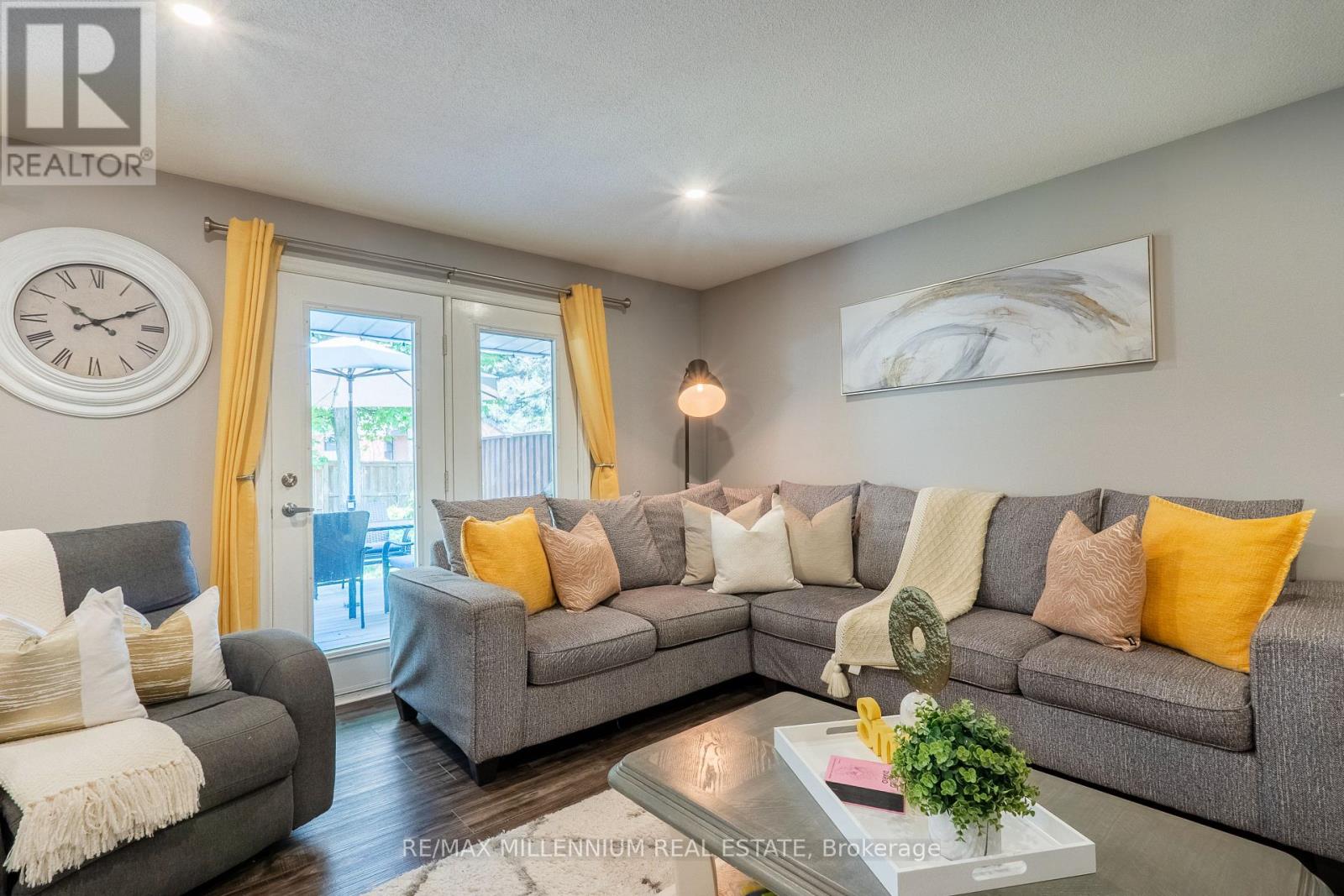 #11 230 MEADOWBROOK DRIVE - 6