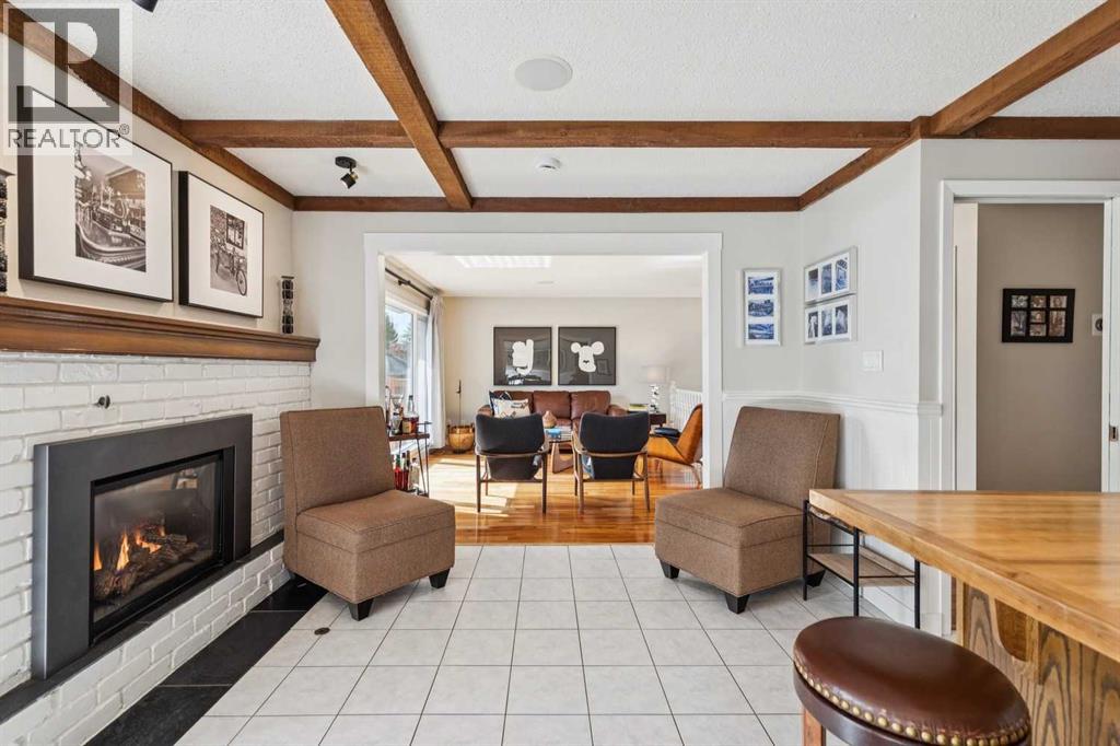 68 Woodmont Rise SW - 21