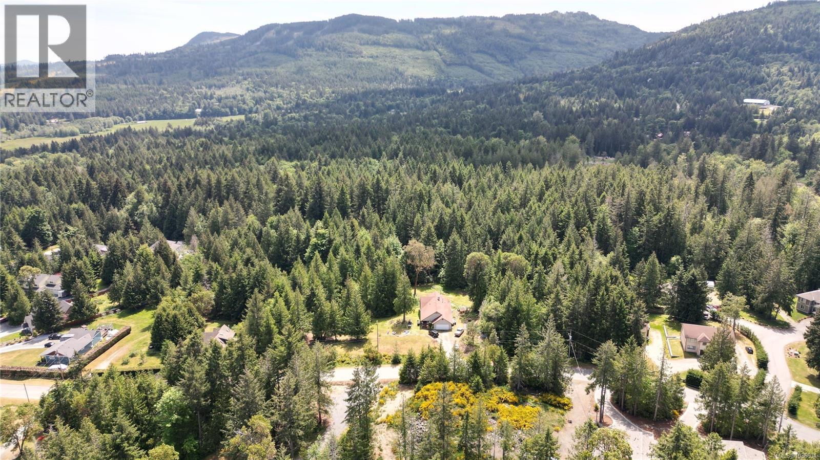 2 Courtney Way, Shawnigan Lake
