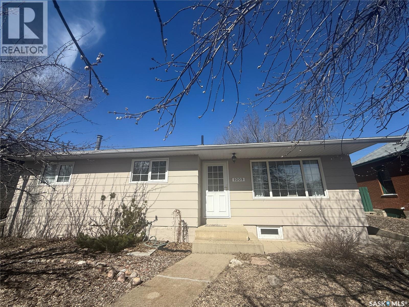 1009 First STREET