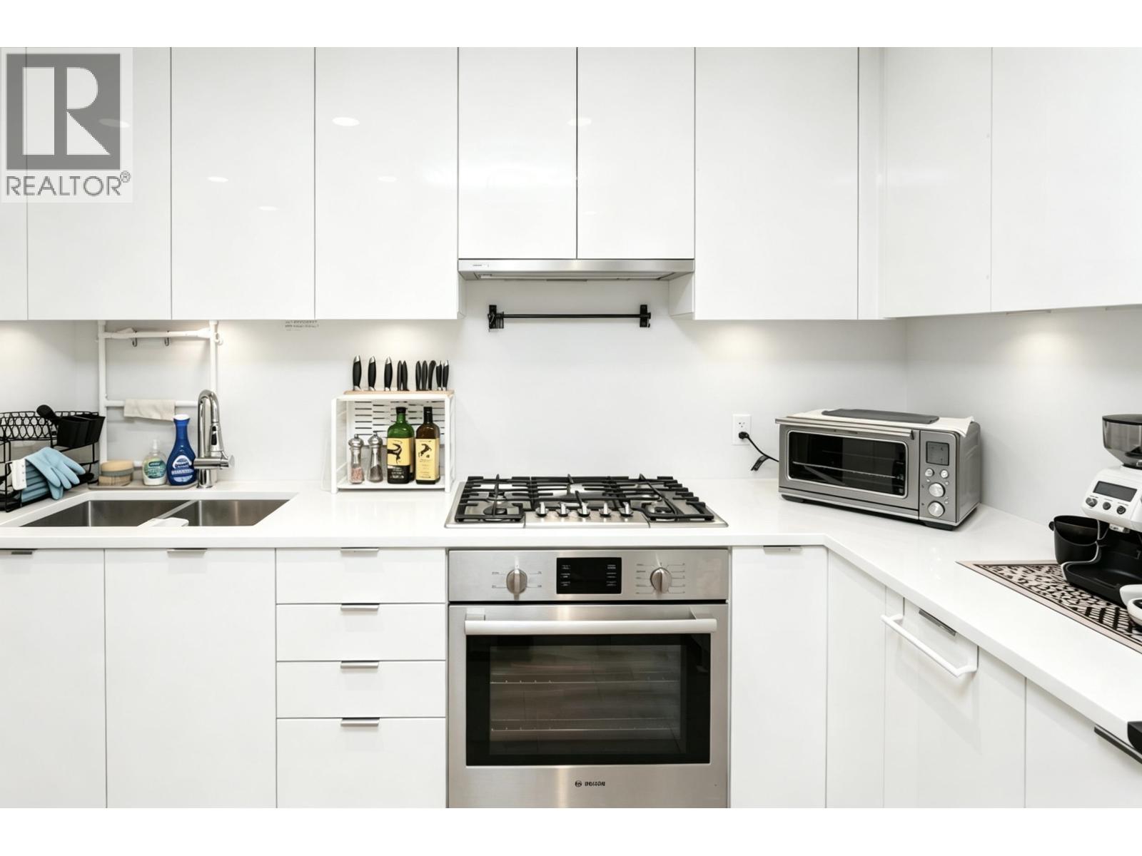 107 9233 ODLIN ROAD, Richmond
