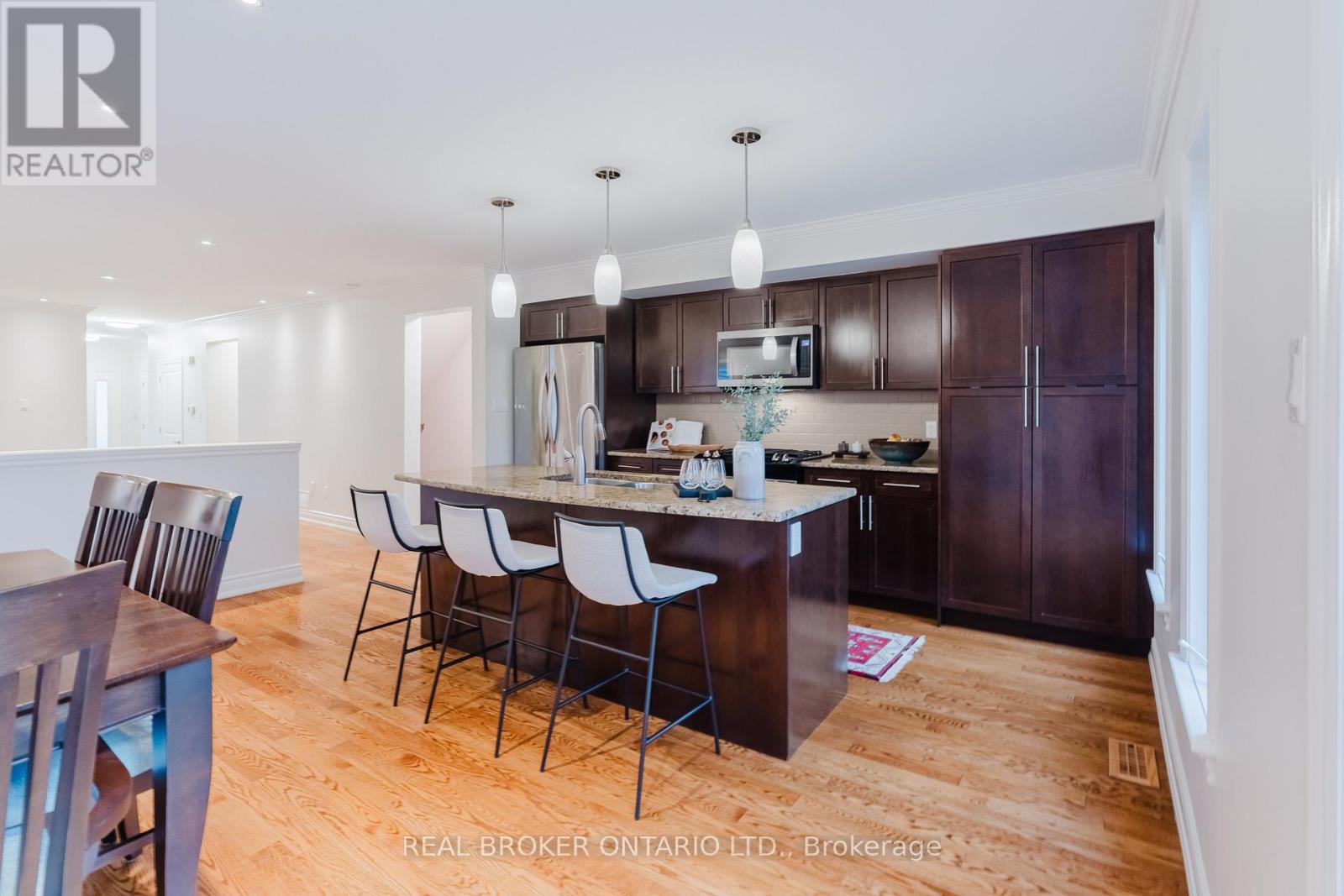 279 CURRELL AVENUE - 13