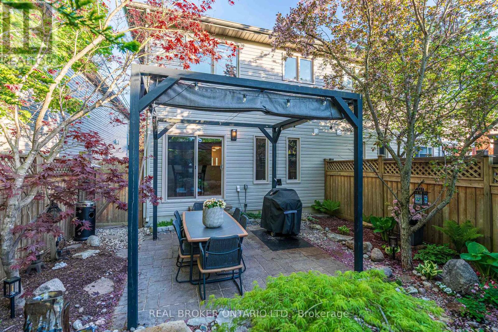 279 CURRELL AVENUE - 38