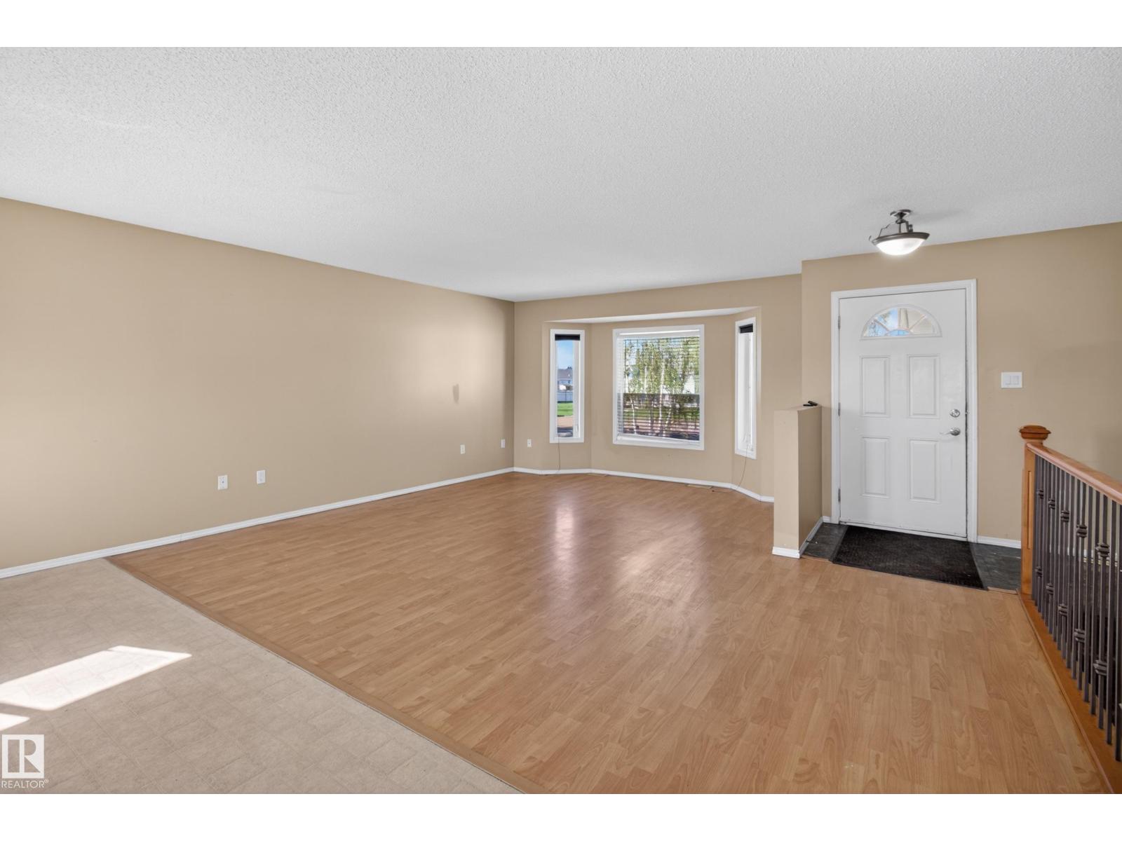 5204 55 Ave - photo 5