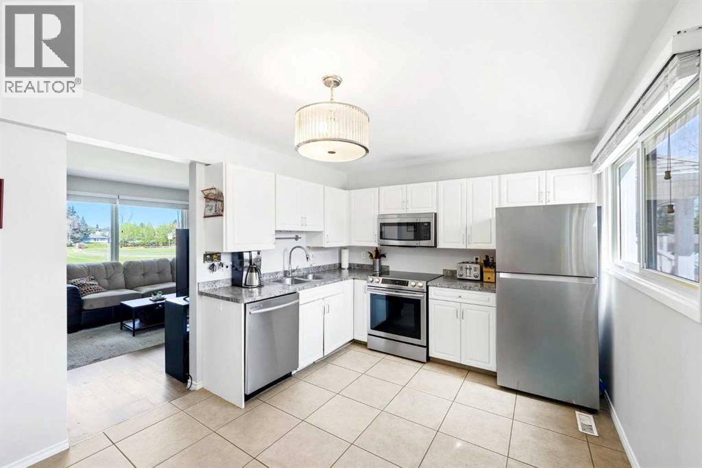 583 Killarney Glen Court SW - 8