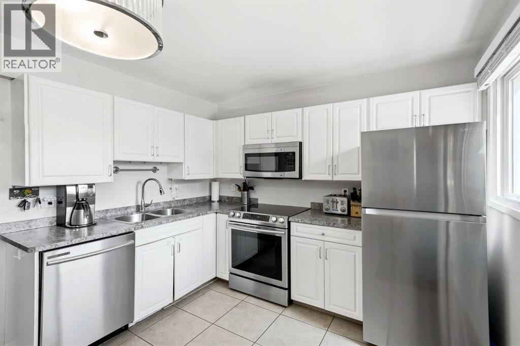 583 Killarney Glen Court SW - 9