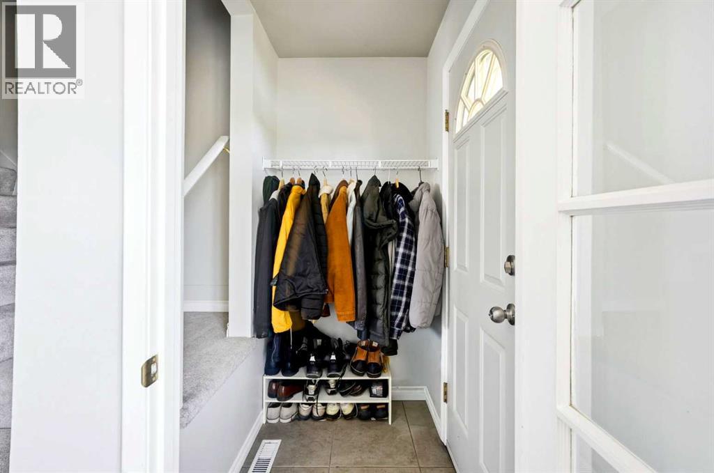 583 Killarney Glen Court SW - Image 3