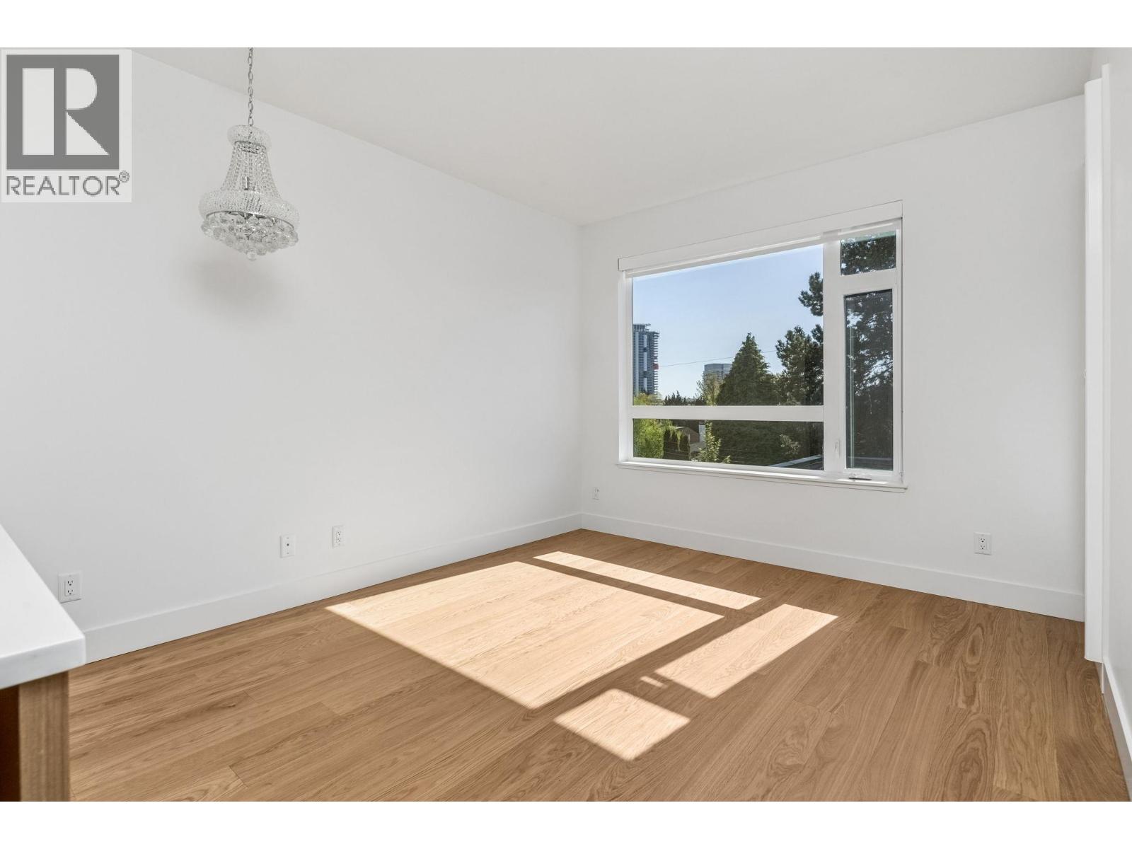 309 5115 CAMBIE Street - photo 2