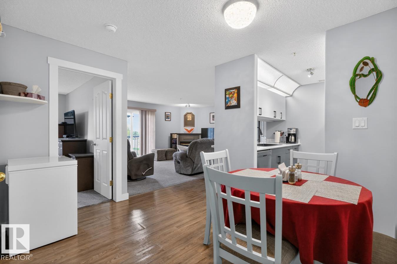 #220 16303 95 ST NW - 5