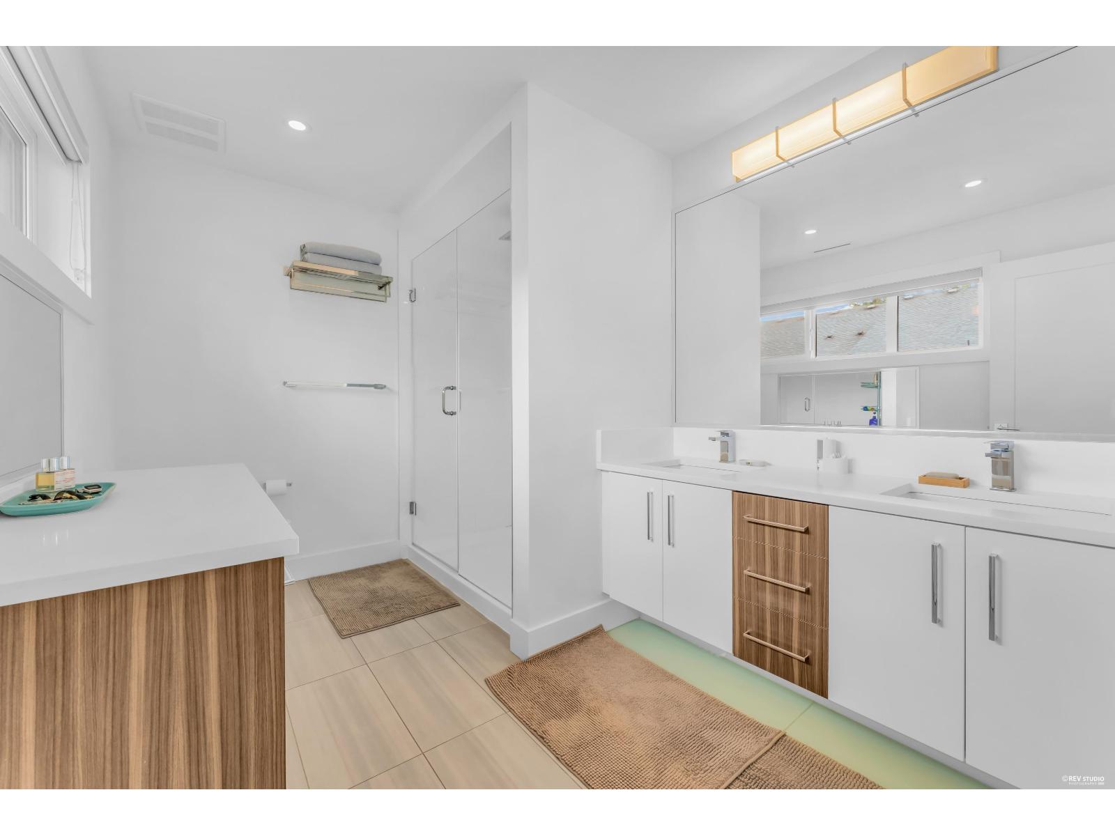 27 15177 60 AVENUE, Surrey