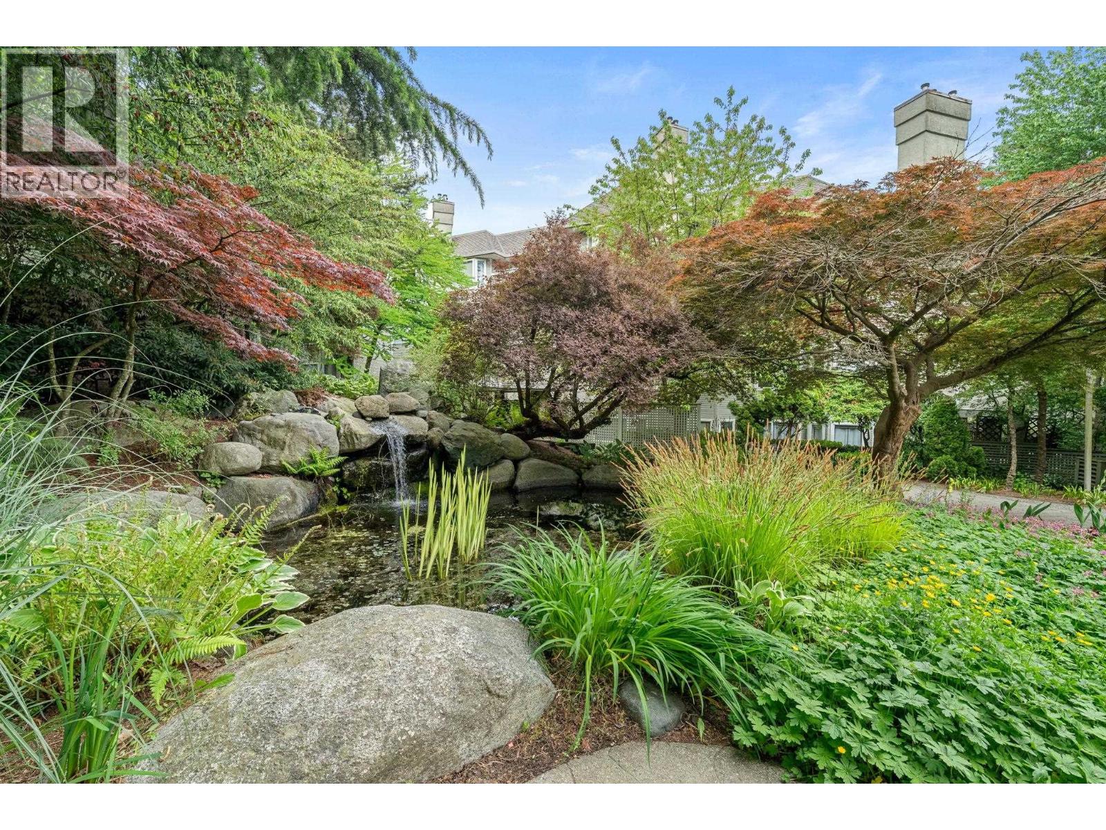 409 3738 NORFOLK Street - photo 2