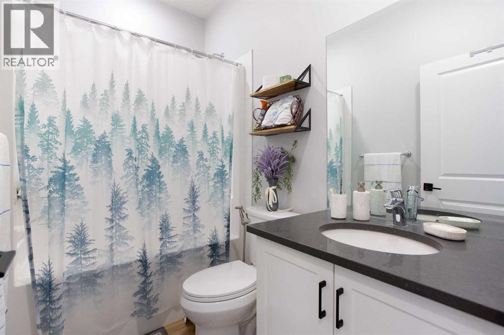 #15 71 Lucas Street NW - 16