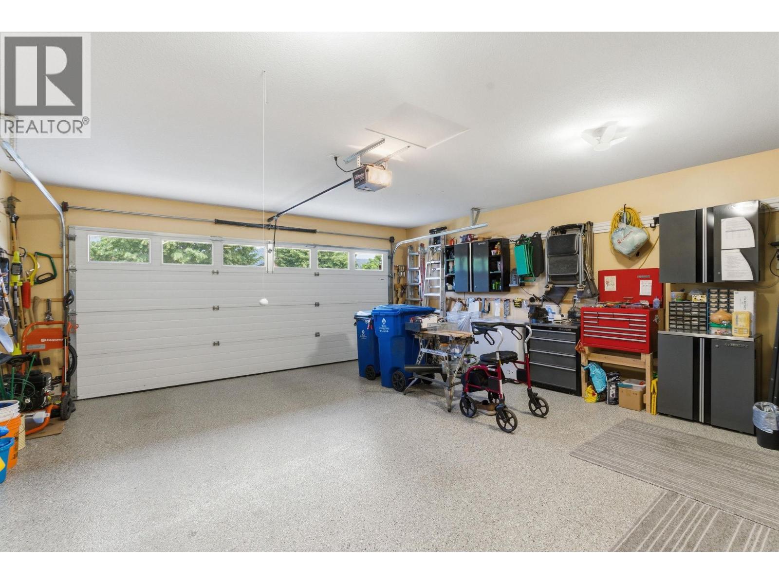  2289 Pine Vista Place, Westbank