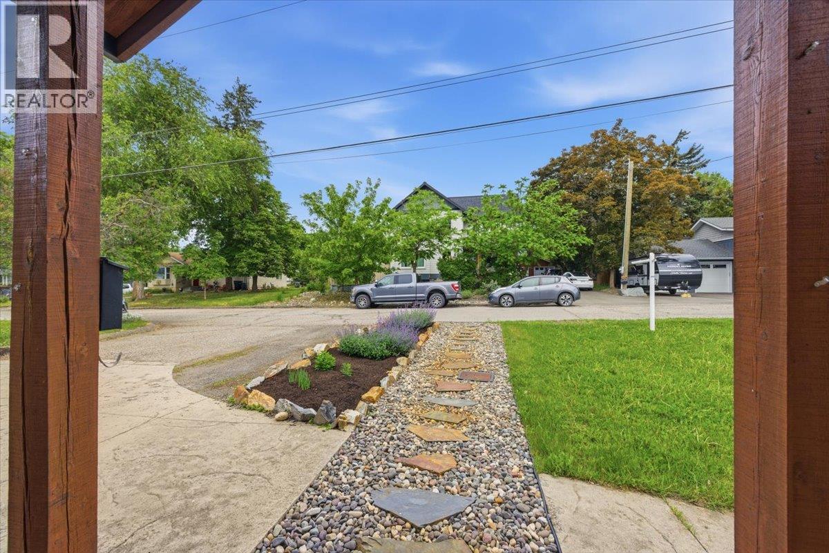 3002 20th Street - 5