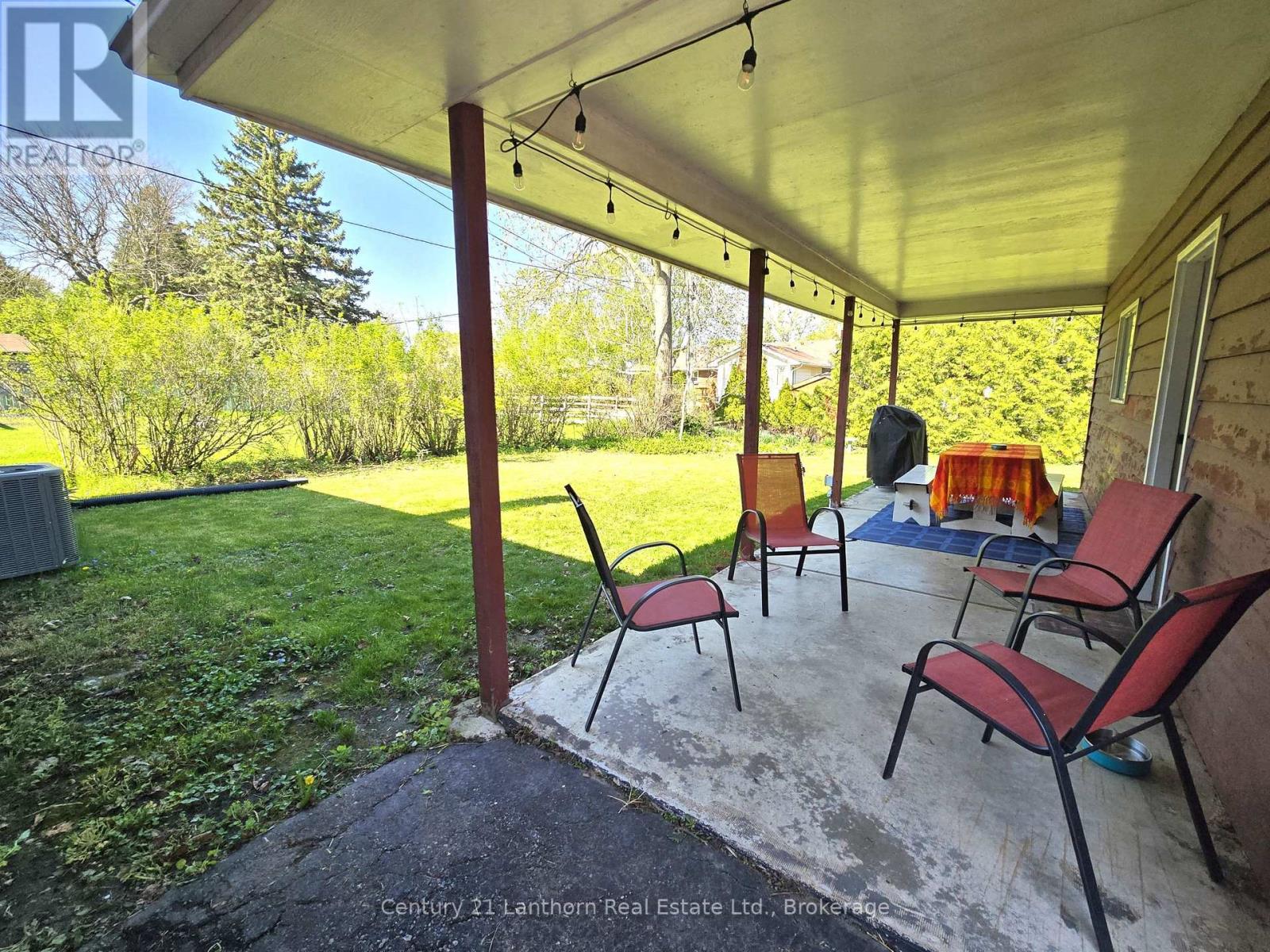 15 MELROSE CRESCENT - 11