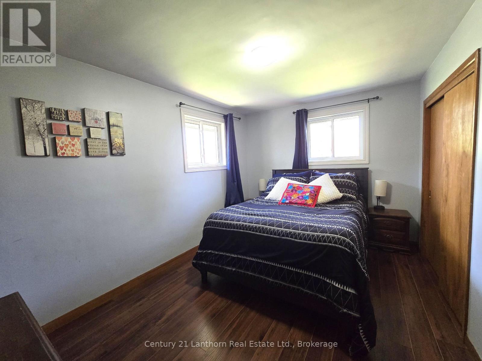 15 MELROSE CRESCENT - 30