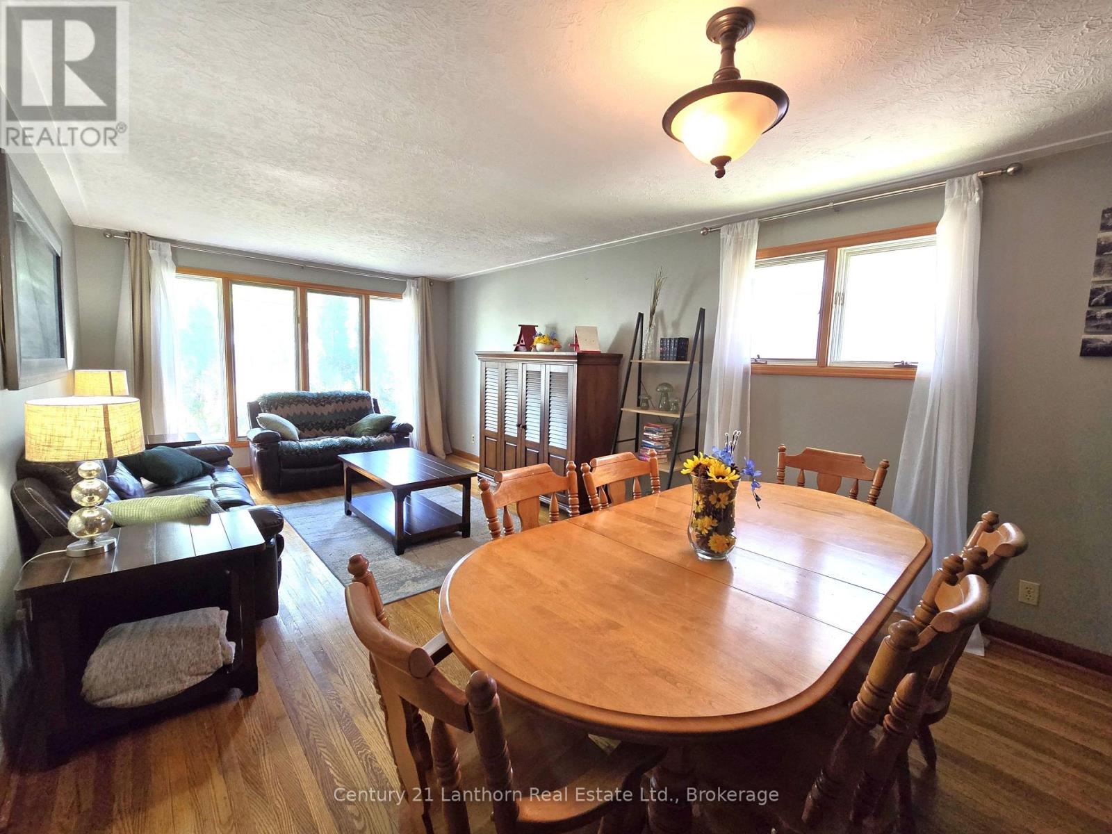 15 MELROSE CRESCENT - 20